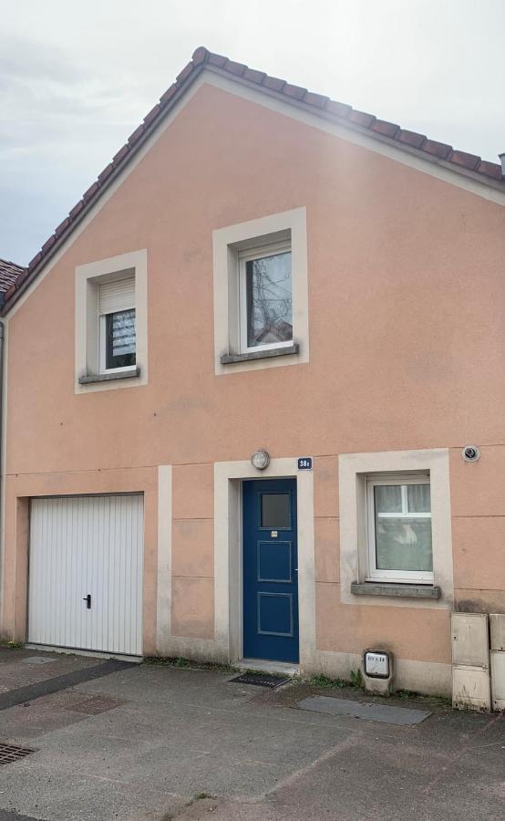 La Maison De Ville - 4 Chambres, 2 Sdb, Terrasse Et Garage - 90M2 Vesoul Buitenkant foto